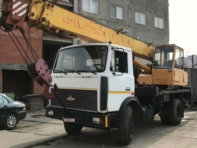 Камаз 14 тонн автокран. Автокран маз 16 тонн клинцы. Маз 5340 автокран. Автокран маз 25 2022. Спецтехника ярославль.