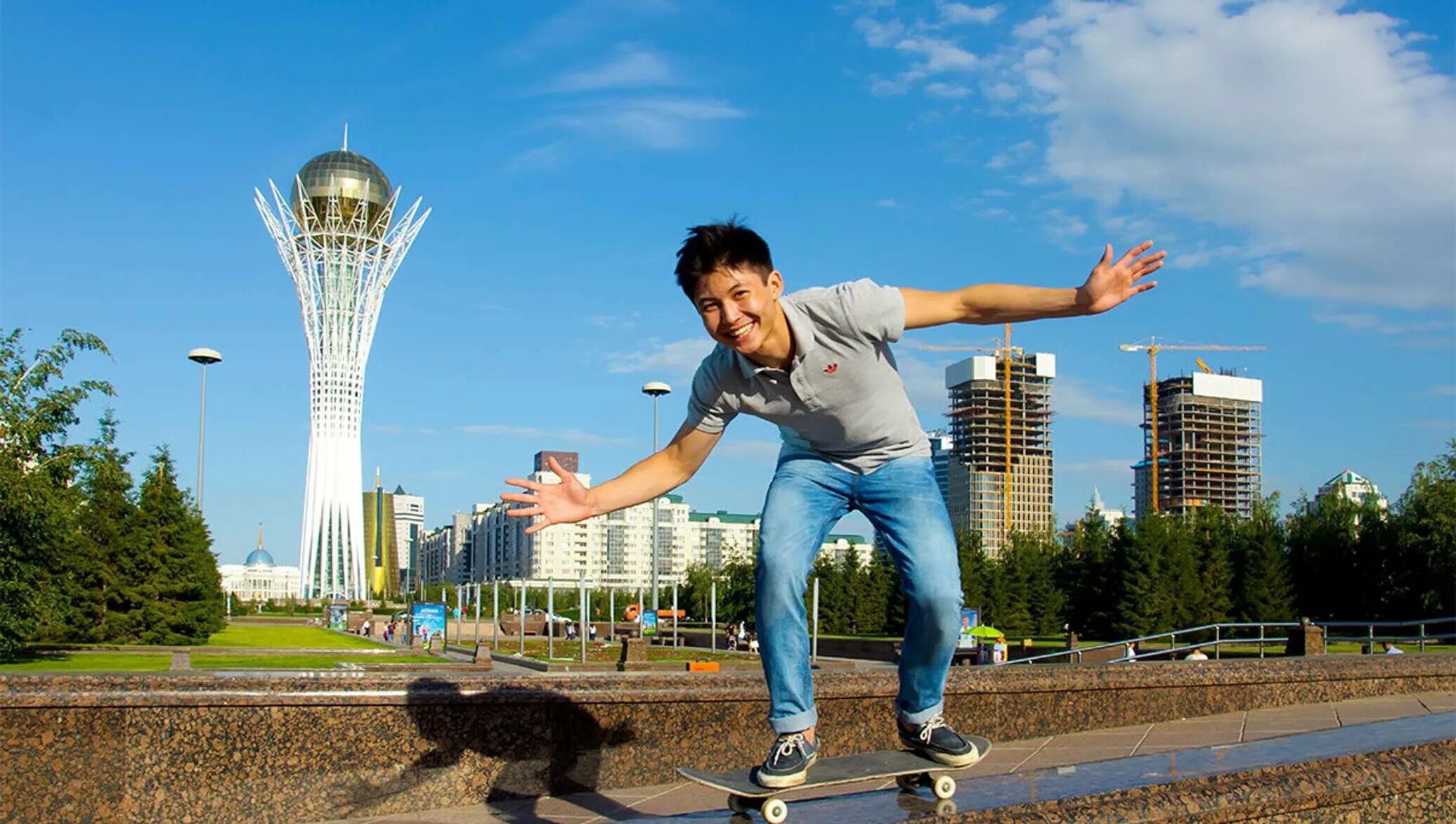 Астана жители. Астана люди. Жители Астаны в городе. Люди из Астаны.