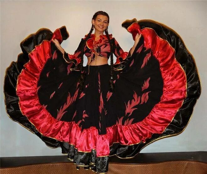 Наряд цыганки. Как сшить цыганскую юбку. Цыганские юбки для танцев. Пошив цыганской юбки. Как сшить цыганскую юбку.