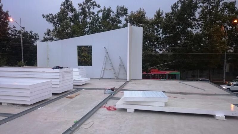 технология строительства из сэндвич панелей. проект ангара 12х24. технология монтажа сендвичных панелей. металлокаркас ангара под сэндвич. технология строительства из сэндвич.