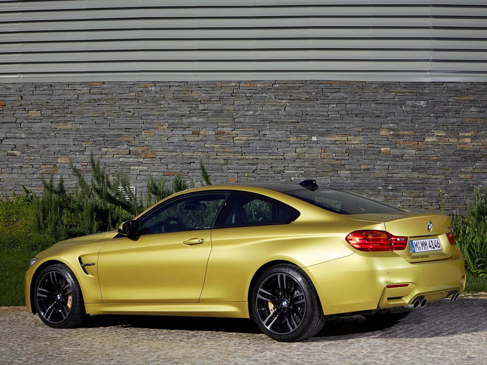 Bmw m4 coupe. BMW m4 Coupe f82. BMW m4 f82 2014. BMW m4 Coupe 2014. BMW m4 Coupe 2016.