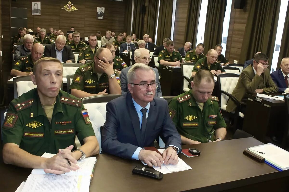 Войска связи цво екатеринбург. День генерального штаба вс рф 25 января. Цво мо рф штаб. Штаб министерства обороны центрального военного округа. Войска связи цво екатеринбург.