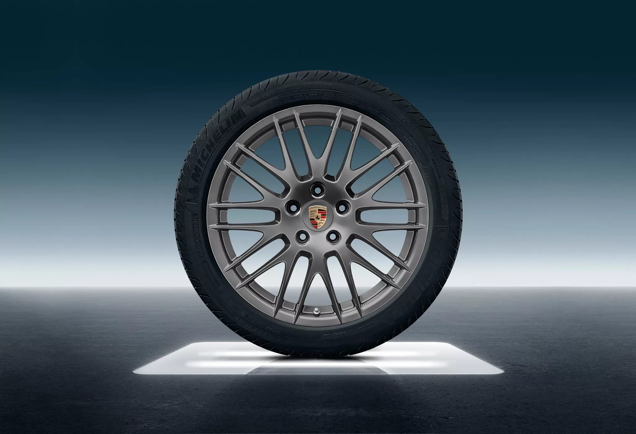 Шины cayenne. Диски porsche panamera r20 spyder. диски порше панамера 20. колеса r20 design cayenne. колеса porsche cayenne spyder design r21.