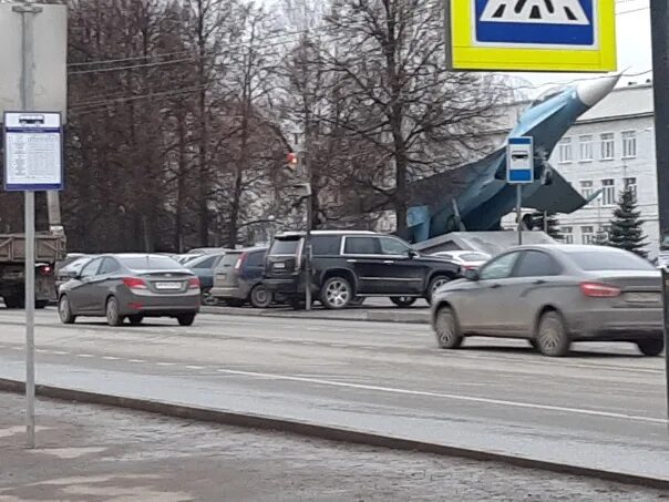 Ост умпо. Отдел кадров УМПО остановка. Остановка отдел кадров УМПО Уфа. Парковка Уфа. Отдел кадров УМПО.