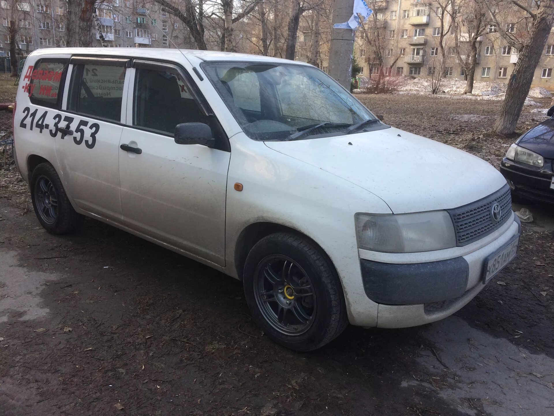 Купить пробокс во владивостоке. Toyota Probox 2013 колеса. Toyota Probox 2004. Toyota Probox 2006. Toyota Probox 2005.