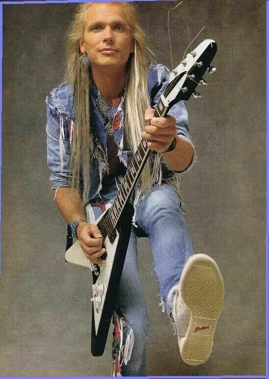 My years with ufo michael schenker group. Michael schenker в молодости. михаэль шенкер в молодости.