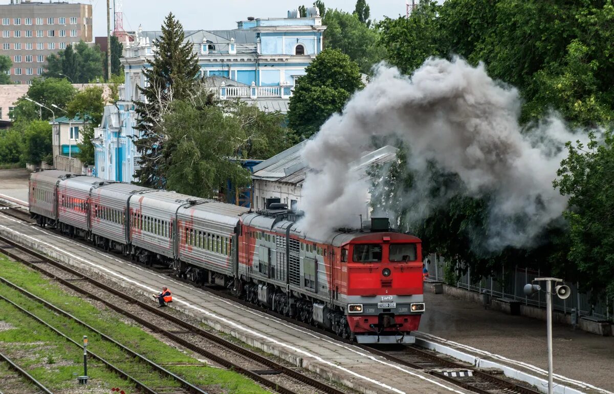 Транспорт северо кавказская. Станция Ставрополь. Железнодорожный вокзал Ставрополь. ЖД станция Ставрополь. Вокзал Ставрополь поезд.