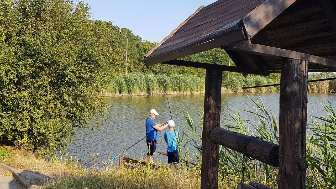 Рыбалка родники. Хутор нижний ханчакрак. Рыбалка родники. Золотой родник рыбалка краснодарский край. Родник в стромыни.