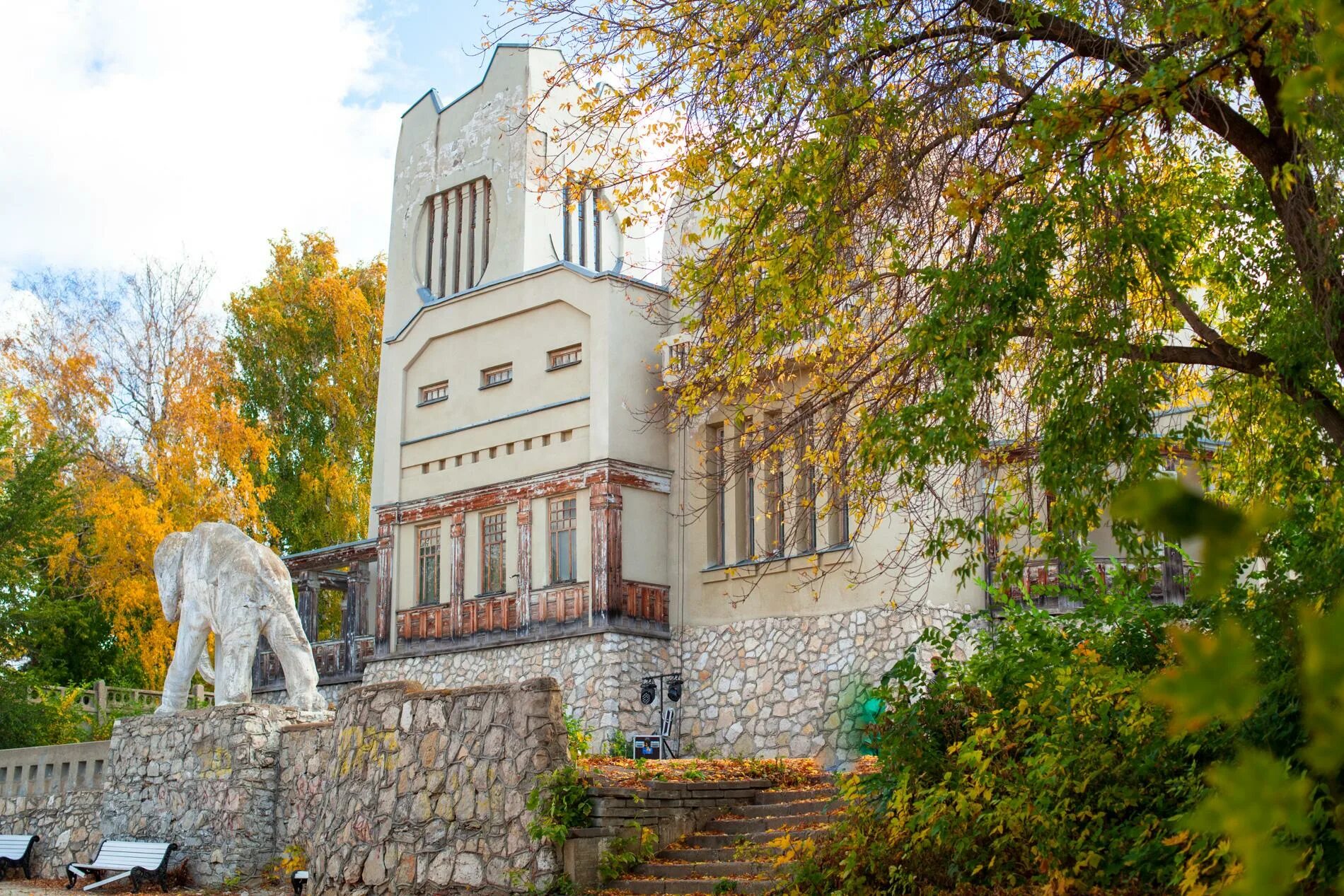 Дом со слонами внутри. Дом купца головкина в самаре. дача купца константина головкина. дом со слонами самара. дом со слонами (дача константина головкина).