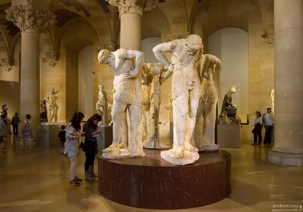 Зал древностей. Древние греция этрурия рим лувр. лувр музей зал древние греция, этрурия, рим.. лувр древние греция этрурия рим экспонаты. метрополитен музей древняя греция.