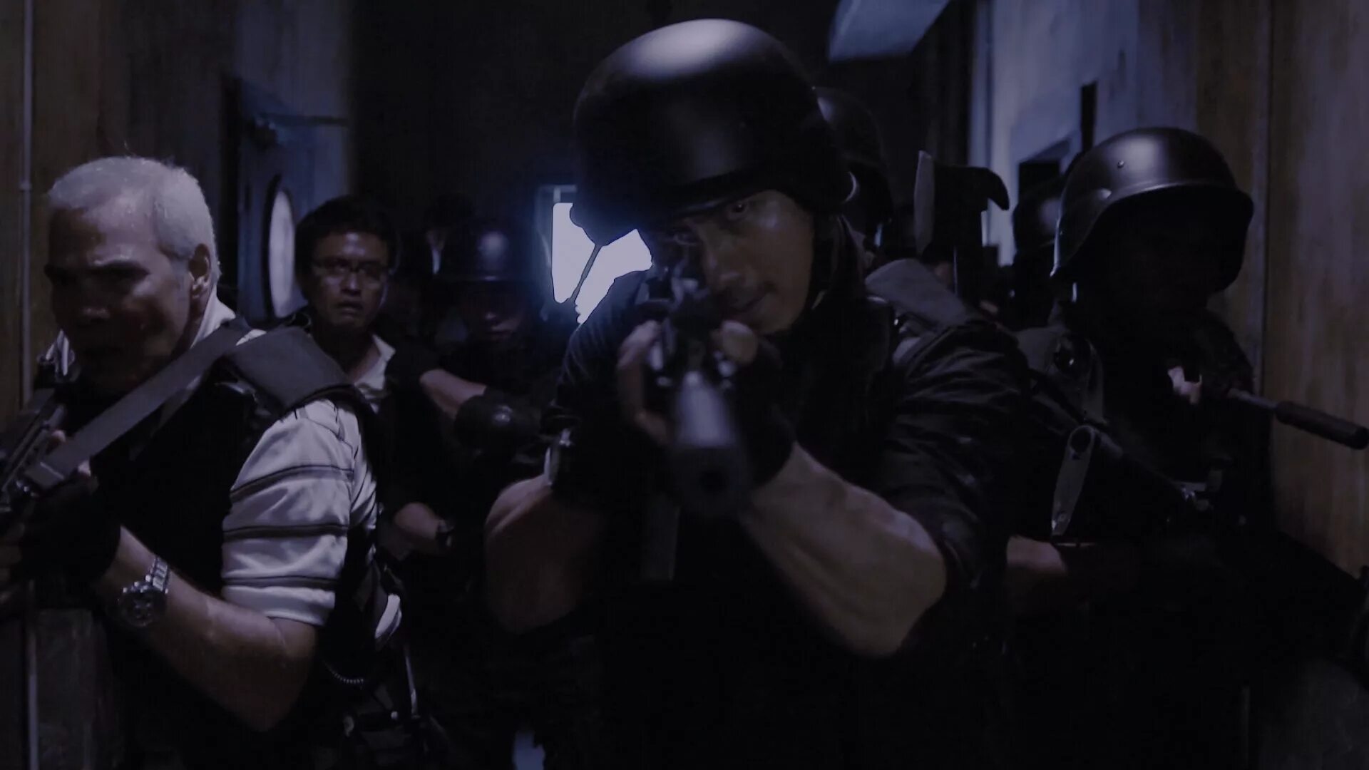 Отряд окружение. Рейд Индонезия 2011. Рейд [боевик, триллер, криминал,2011, Индонезия, США.