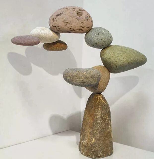 Натур камень. Фигуры из валунов. Фигуры из камешков. Скульптура из камешков. Рукоделие из камней.