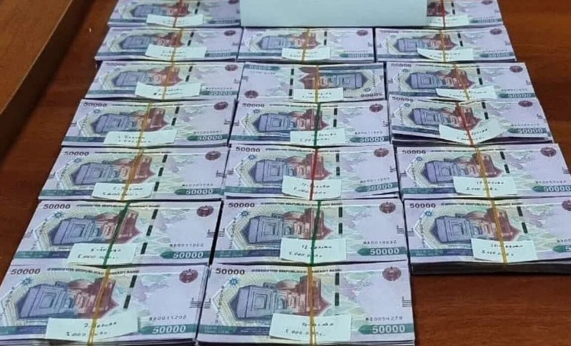100 млн сумов в рублях