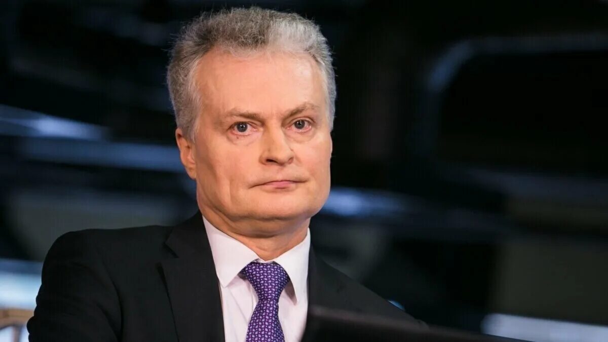 Литвы гитанас науседа. Гитанас науседа. науседа гинтарас.