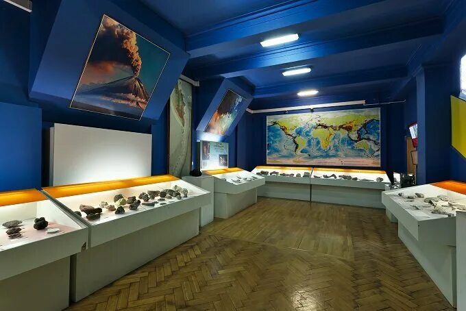 Минералогический музей вернадского. Минералогический музей вернадского. Вернадского зал. Государственный геологический музей им в. И.