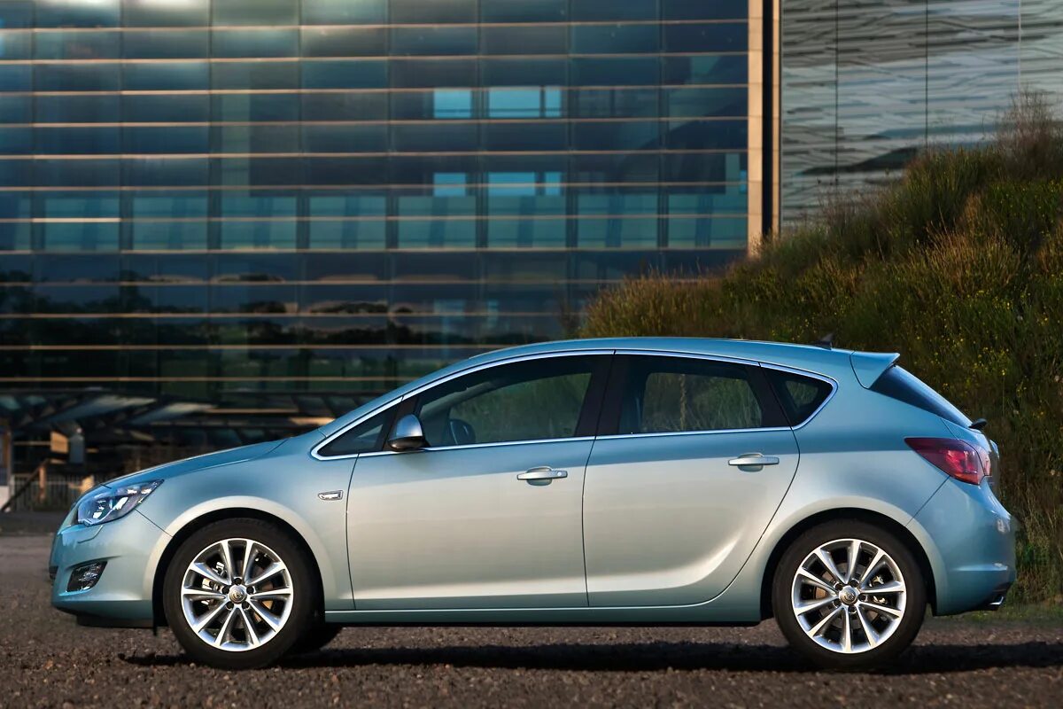 Opel astra j cdti. Опель астра j хэтчбек 2012. опель астра j 2015 хэтчбек. opel astra j 2015 хэтчбек. opel astra hatchback 2010.