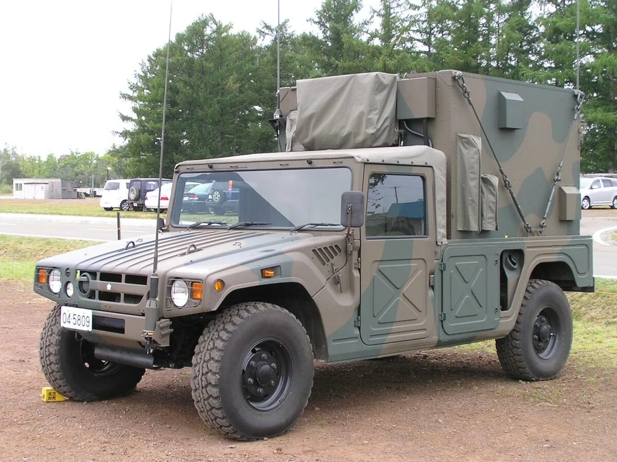 Машины нато. Хаммер штабная машина. Type 96 Humvee. Штабные машины НАТО. Командно-штабная машина США.