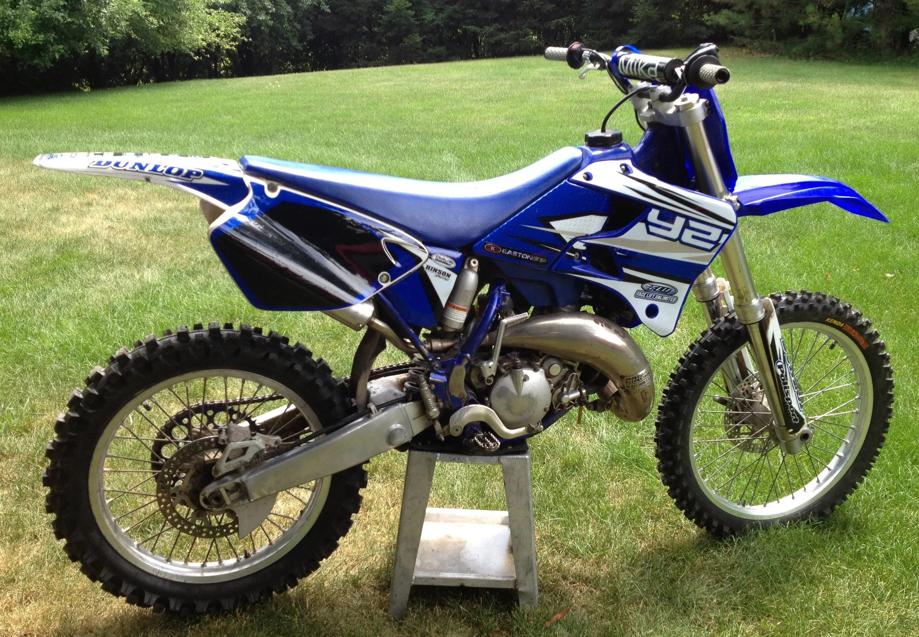 Куплю мотоцикл кроссовый б у. Yamaha YZ 125 2t. Yamaha YZ 125 2003. Yamaha YZ 125 1999. Мотоцикл Yamaha YZ 125.