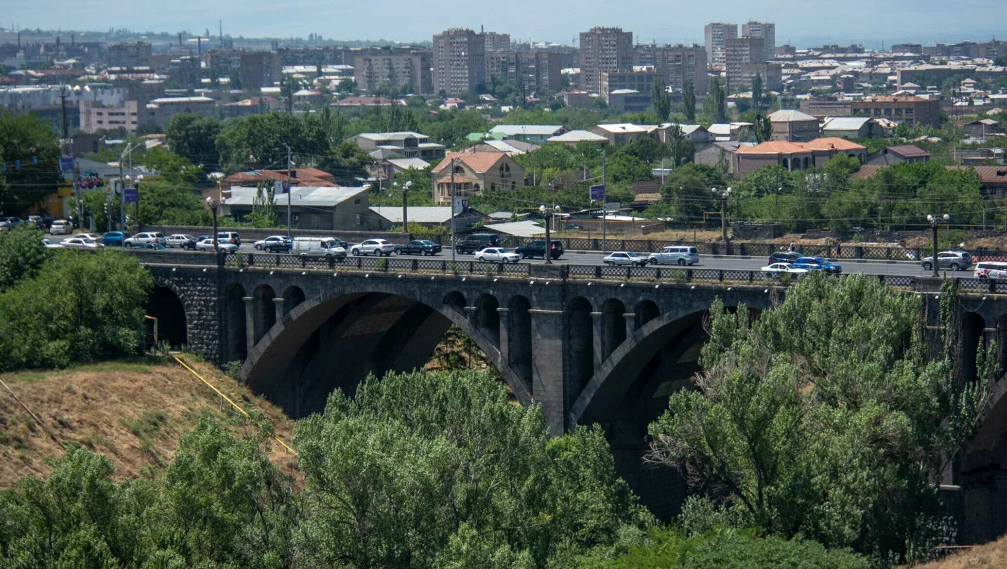 Киевский мост в Ереване. Мост Победы в Ереване. Мост Ахтанак Победы Ереван. Ереван мост Киевян Арарат.