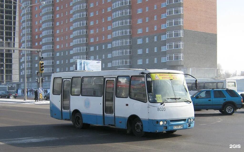 Маршрутка 120. Микроавтобус 120. майкоп автобус 120. 36 маршрут астана. 31 автобус астана.