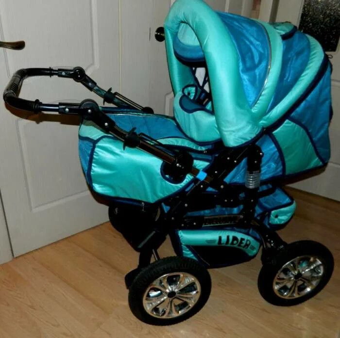 Ребёнок 6 месяцев в коляске. Джампер x коляска тако 2. Коляска tako jumper x 2 в 1 синяя. Детские коляски для зимы. Продается коляска.