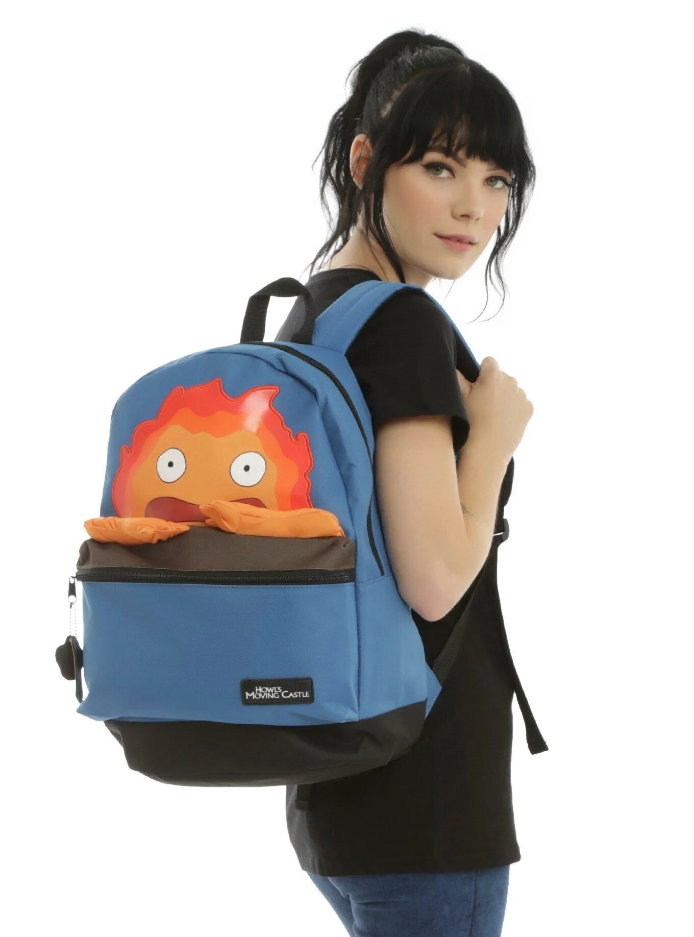 Help jiuyue retrieve the lost backpack