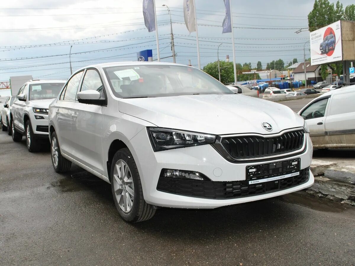 Рапид 2020 купить. Škoda Рапид 2020. Шкода Рапид 2022. Шкода Рапид 2020 белая. Шкода Рапид 2020 года.