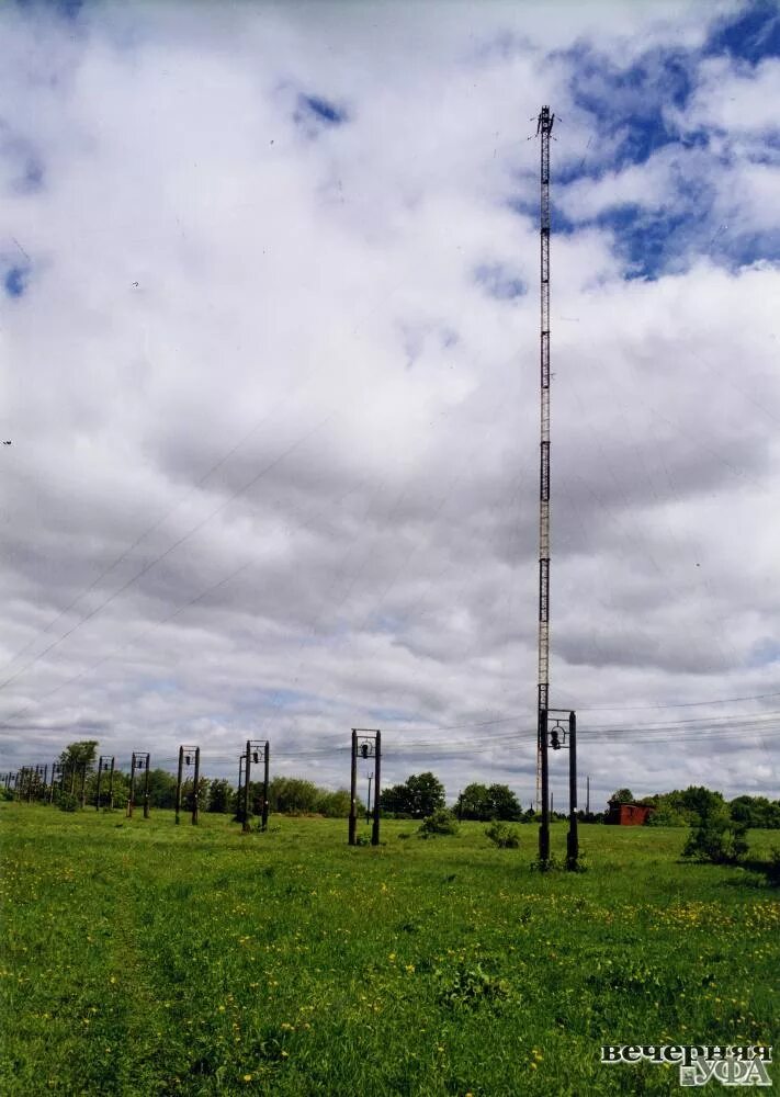 радиостанция малый коминтерн. радиостанция рв1 имени коминтерна кинохроника. радиостанции имени коминтерна 1927. радиовещательной станции имени коминтерна. радиовещательной станции имени коминтерна.