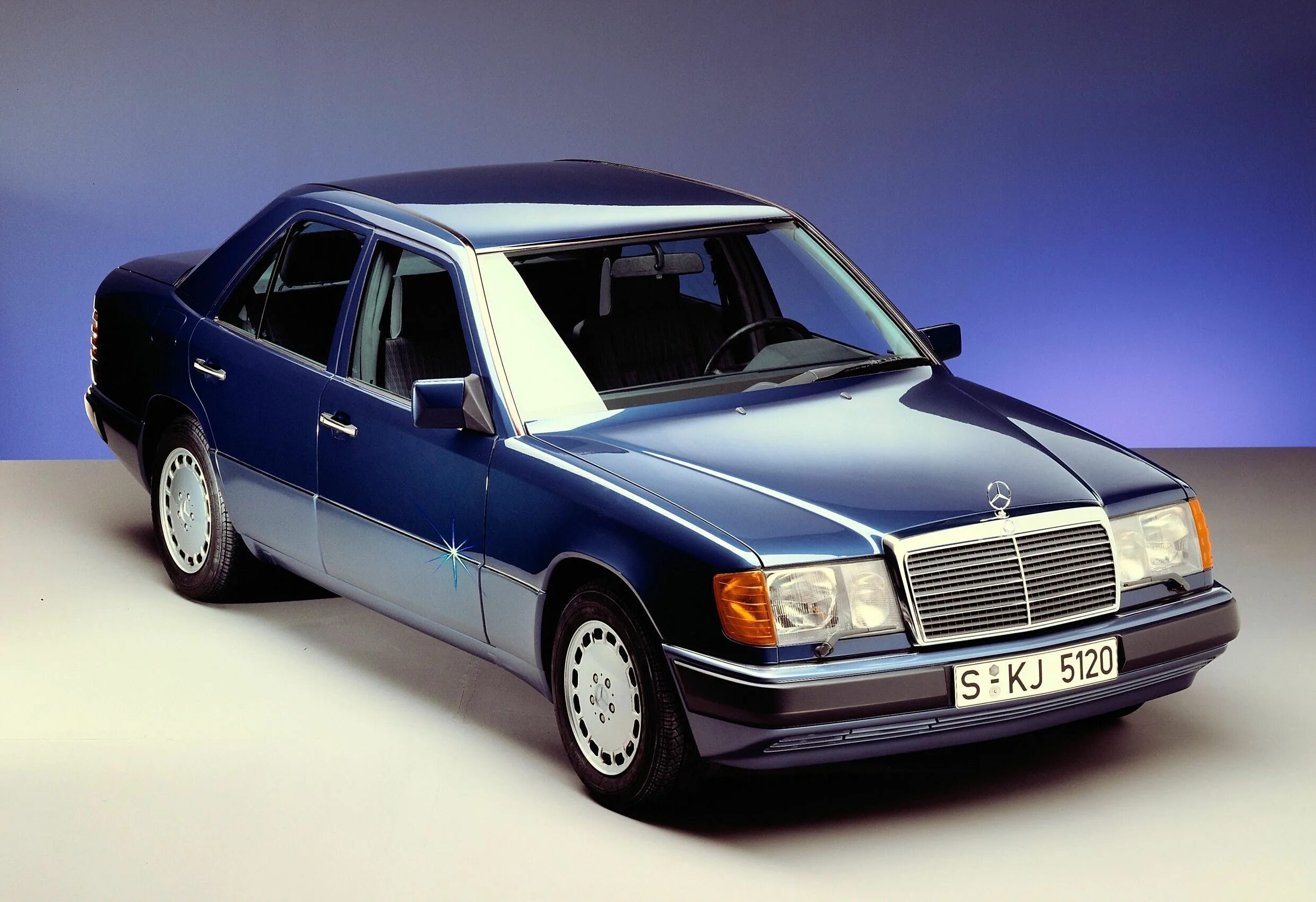 Мерседес е124. Mercedes Benz 124. Mercedes-Benz w124 e. Mersedes Benj 124. Mercedes Benz e class w124.