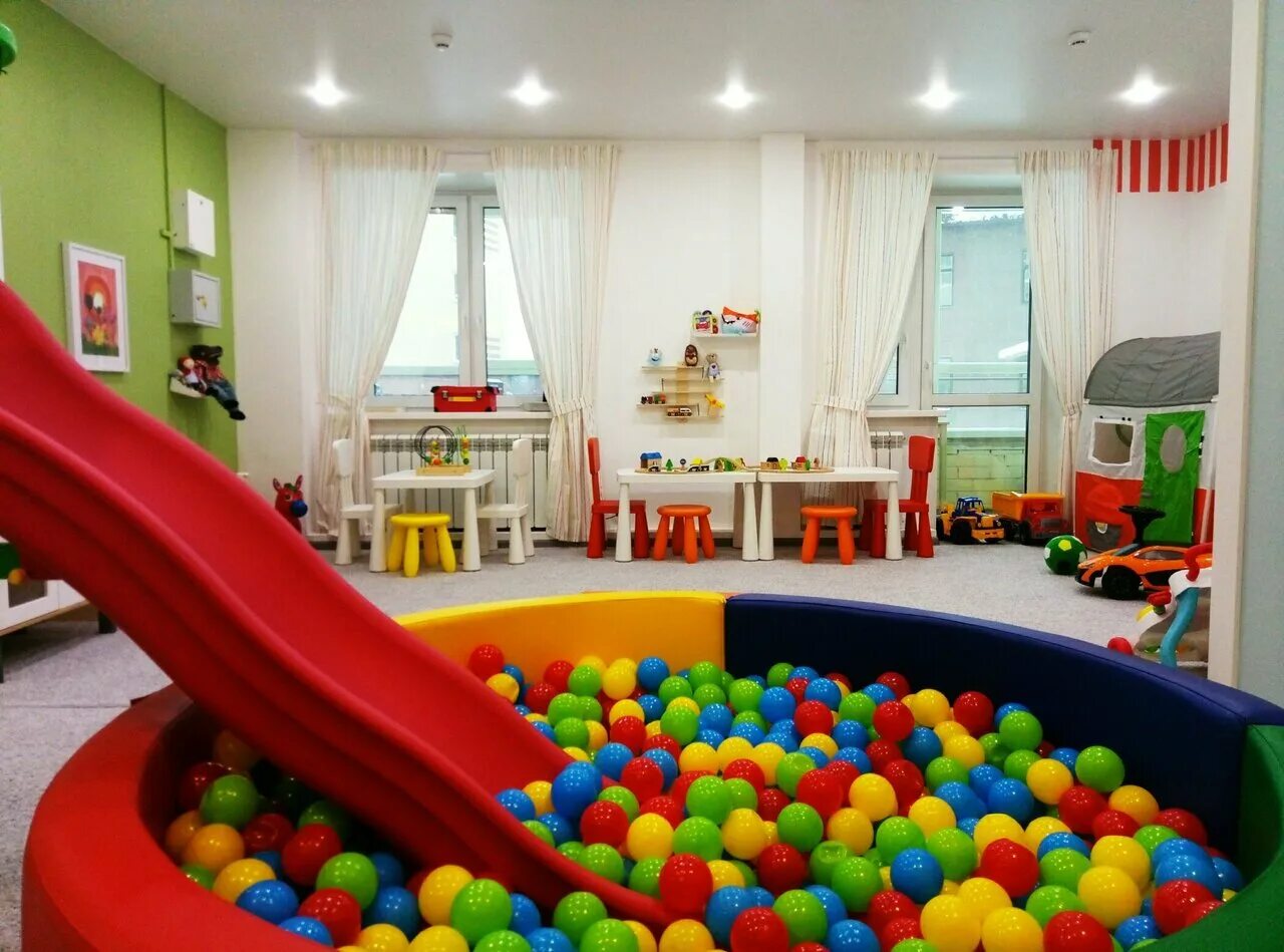 Какая игровая комната. Детская игровая комната. Игровая комната для малышей. Детская игровая комната для малышей. Детская развлекательная комната.