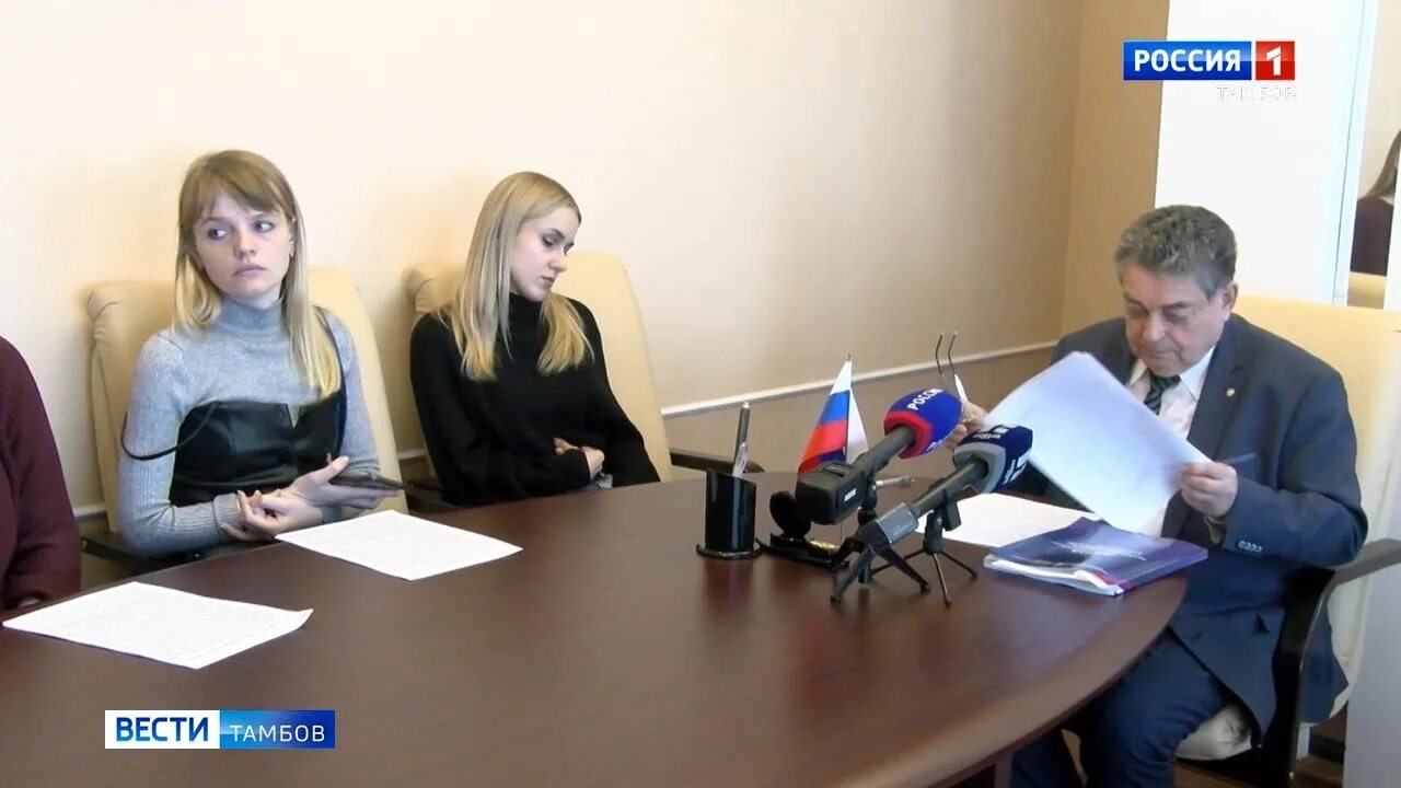 Юрист рассказово. Золотухин адвокат тамбов. Помощь юриста тамбов. Бесплатная юридическая помощь. Правозащитник картинки.