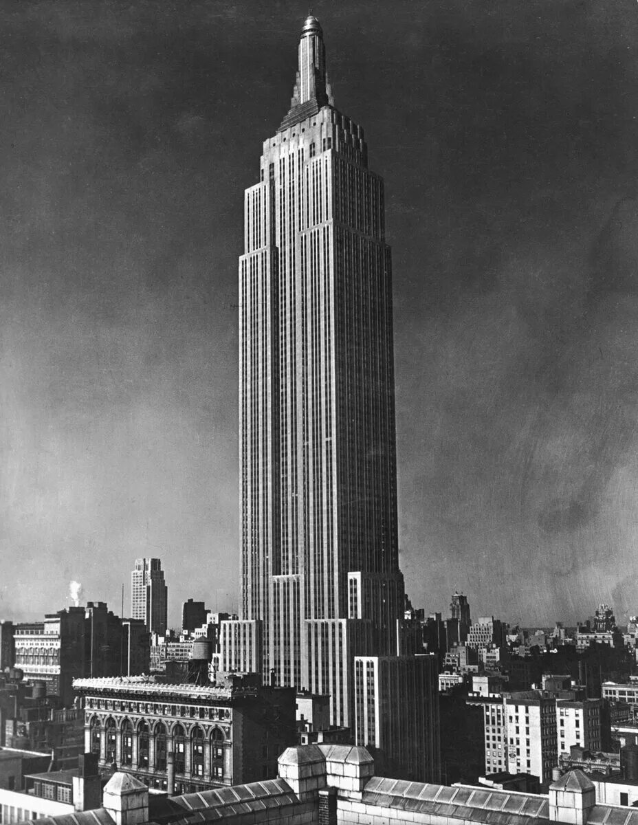 Эмпайр-Стейт-Билдинг. Небоскреб Эмпайр Стейт Билдинг в Нью-Йорке. Нью Йорк Эмпайр Стейт Билдинг здание. Эмпайр Стейт Билдинг в 1931 году.