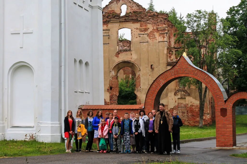 ребята с ельне на украине. иоанно-предтечев монастырь монастырь в вязьме иоанно. сайт паломнической службы смоленск. смоленская епархия поездки. храм казанской иконы божией матери рославль.