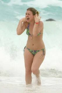 Kelly Clarkson - More Free Pictures.
