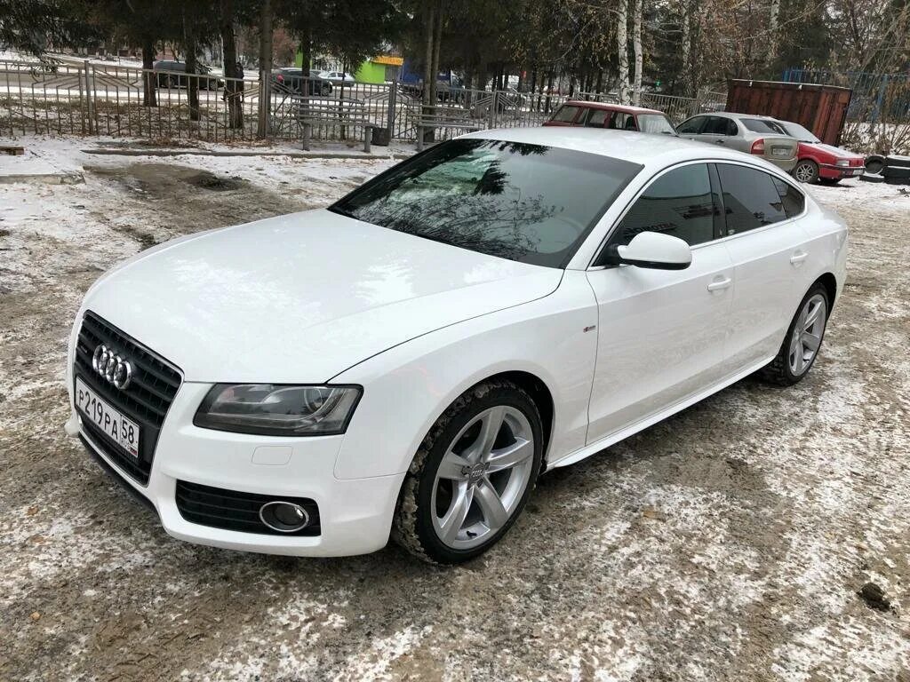 Audi a5 i. Ауди а5 лифтбек 2011. audi a5 белая лифтбек ауди а5. ауди белая 123 ттт 72. белая ауди а5 к67 21 регион.