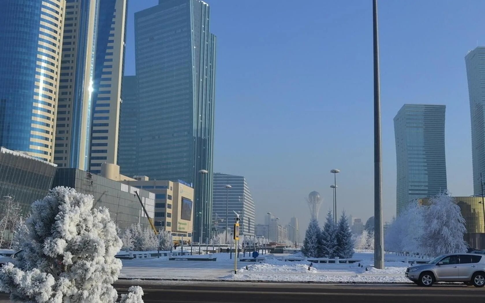 Время в разных городах казахстана. Байтерек зимой Казахстан. Астана Казахстан зимой. Нурсултан город зимой.