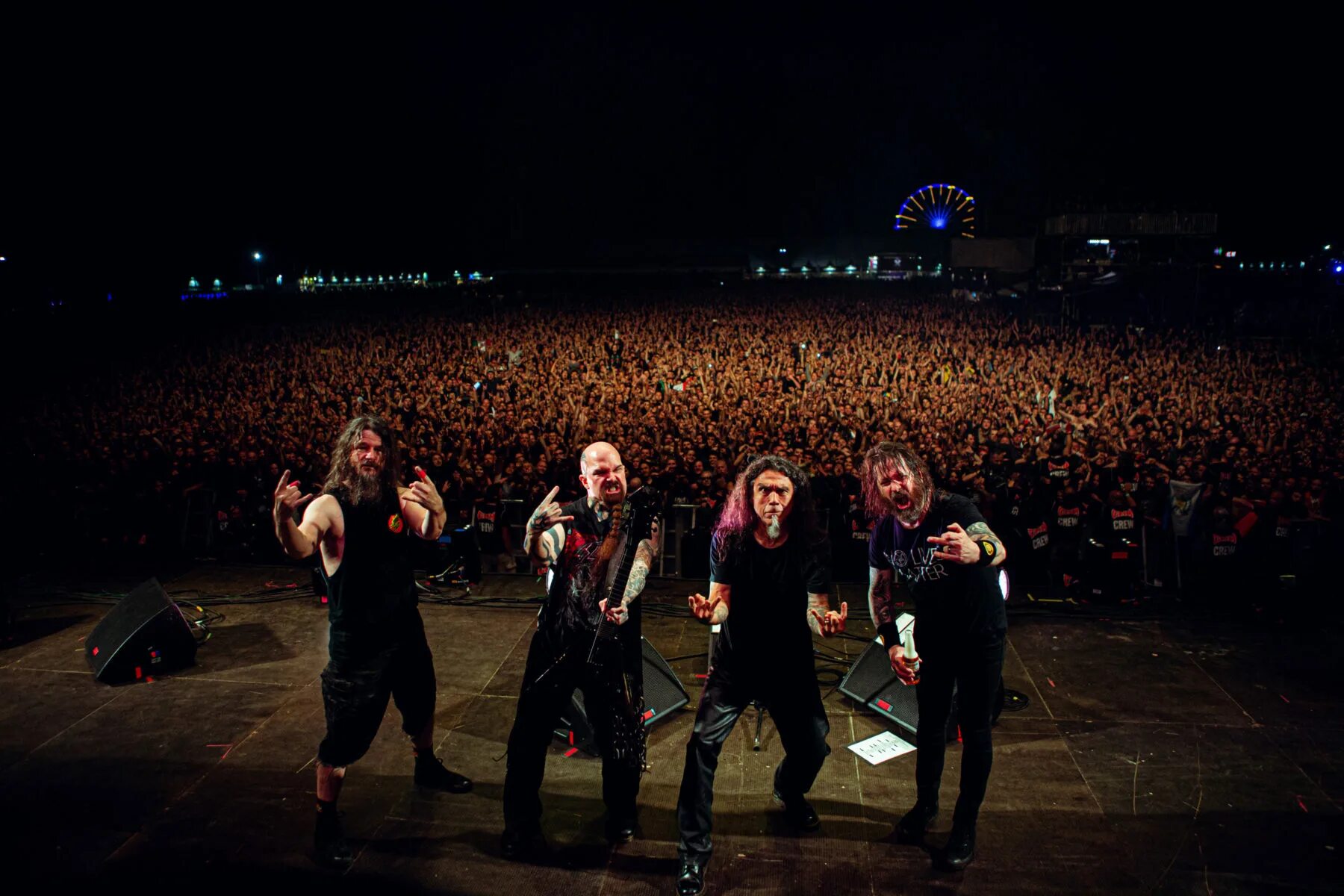 Las forum. Slayer 1981. Слеер группа. Slayer the Relentless Killogy. Slatanic Slaughter.