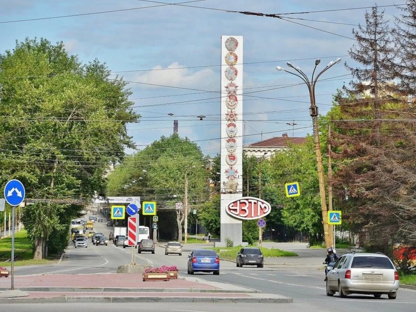 В каком городе находится уралмаш. Площадь первой Пятилетки Екатеринбург. Екатеринбург район Уралмаш Машиностроителей. Соцгородок Уралмаш. Улица Машиностроителей Екатеринбург.