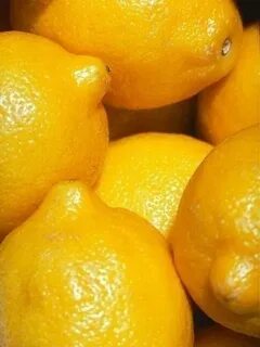 Желтый кислый круглый