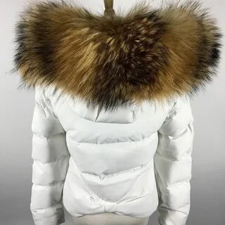 Куртка зимняя женская с мехом на капюшоне