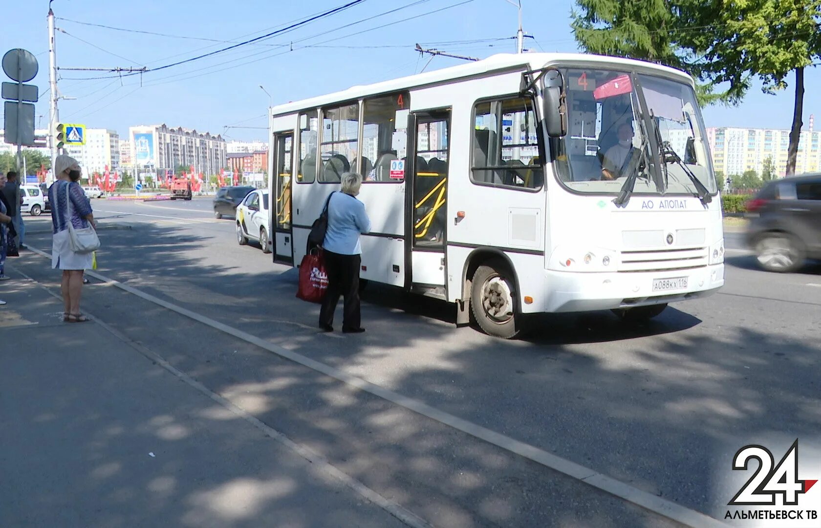 Автобус Альметьевск. Альметьевские автобусы. Маршрутка Альметьевск. Автовокзал Альметьевск.