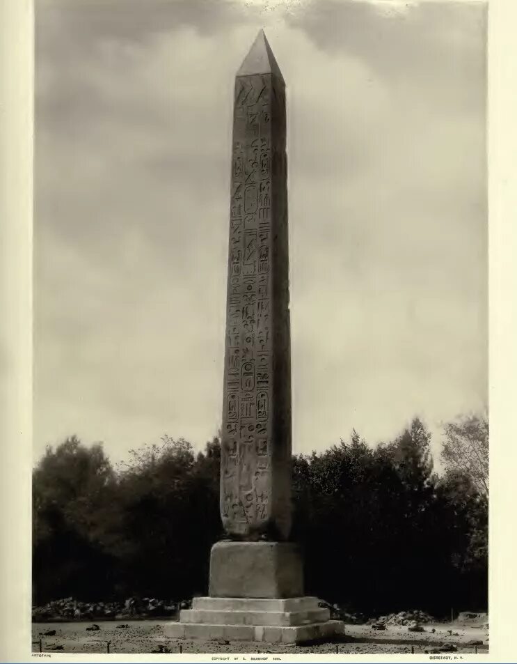 обелиск декабристам в петропавловской крепости. обелиск из филе. обелиск игла клеопатры в нью-йорке. обелиск кингстон лейси. белый остров мемориал спб.