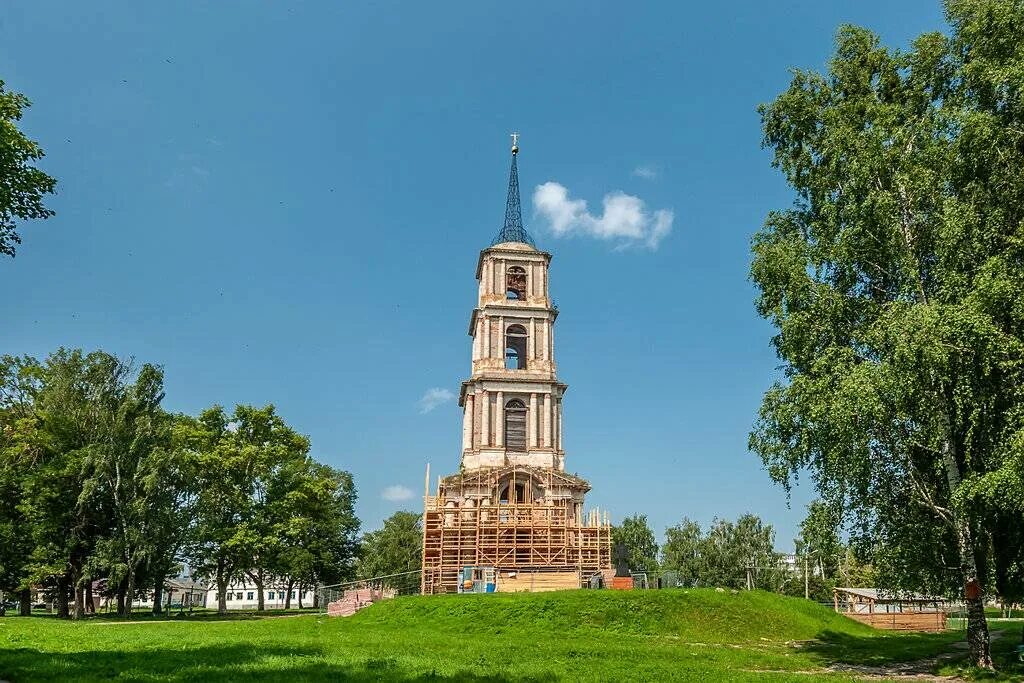 Венев центр города. Николаевская колокольня венев. Венев история. Венев история. Венёв тульская область колокольня.