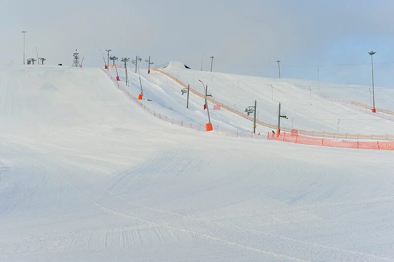 горнолыжный курорт спб охта парк. охта парк трассы горнолыжные. курорт охта парк деревня мистолово. охта парк спб гора. охта парк лыжи.