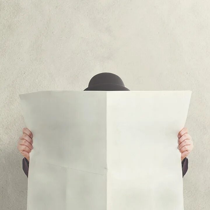 Empty content. Человек с газетой рисунок. новости стоковые картинки. empty newspaper. пустой журнал фото.