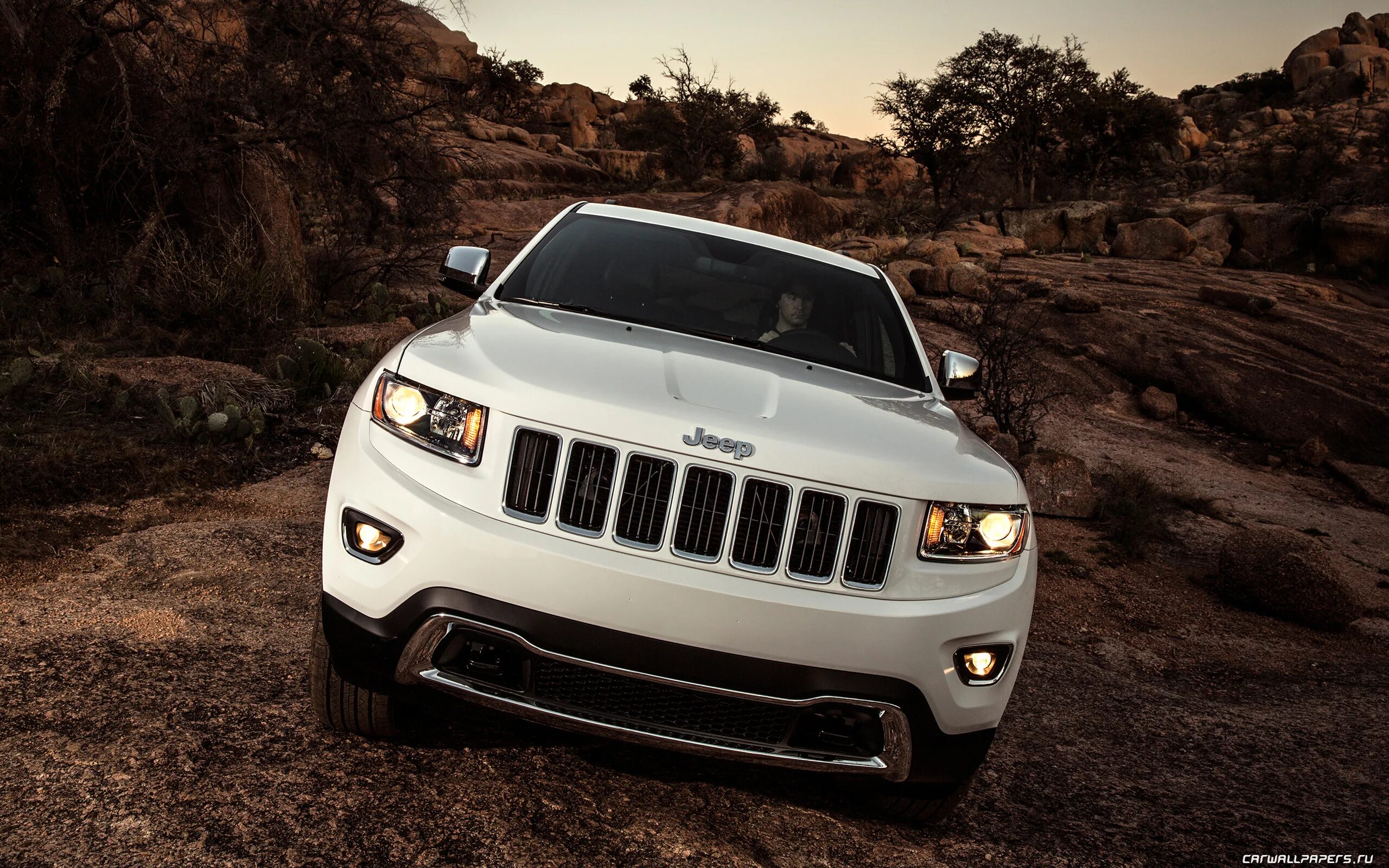 Jeep grand cherokee wk2 2013. Jeep grand cherokee overland. Джип гранд чероки 2014. Jeep grand cherokee overland 2013. Jeep grand cherokee 2018.