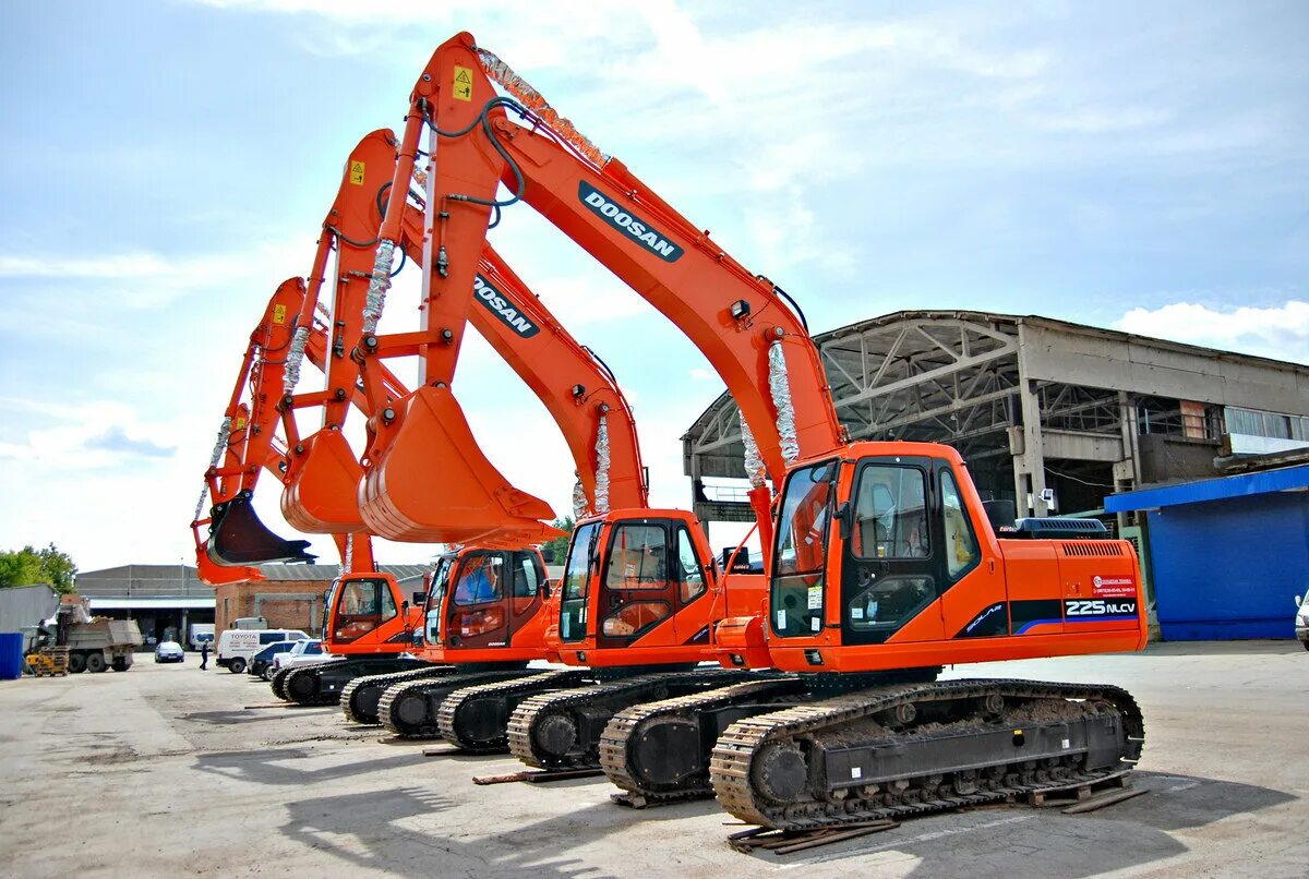 Дусан 225 экскаватор. Doosan dx225lca. Гусеничный экскаватор Doosan dx300. Экскаватор Доосан 225 гусеничный. Экскаватор дусан 225