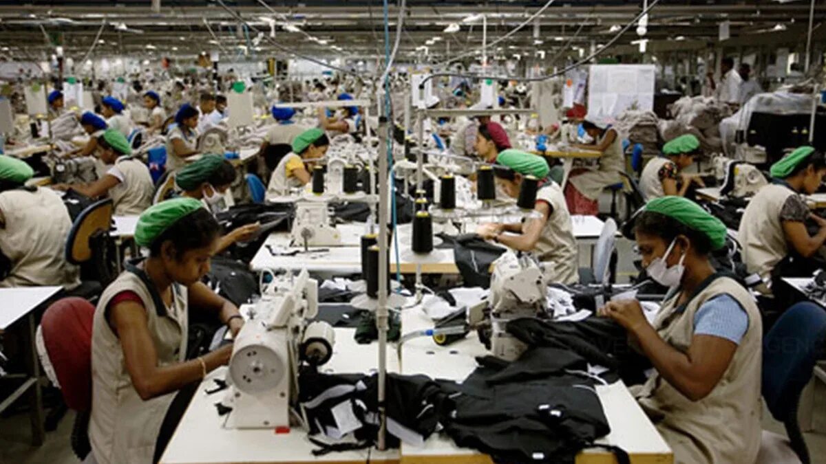 Provider factory. Швейная фабрика в бангладеш. garment factory. швеи иностранцы. фабрика одежды.