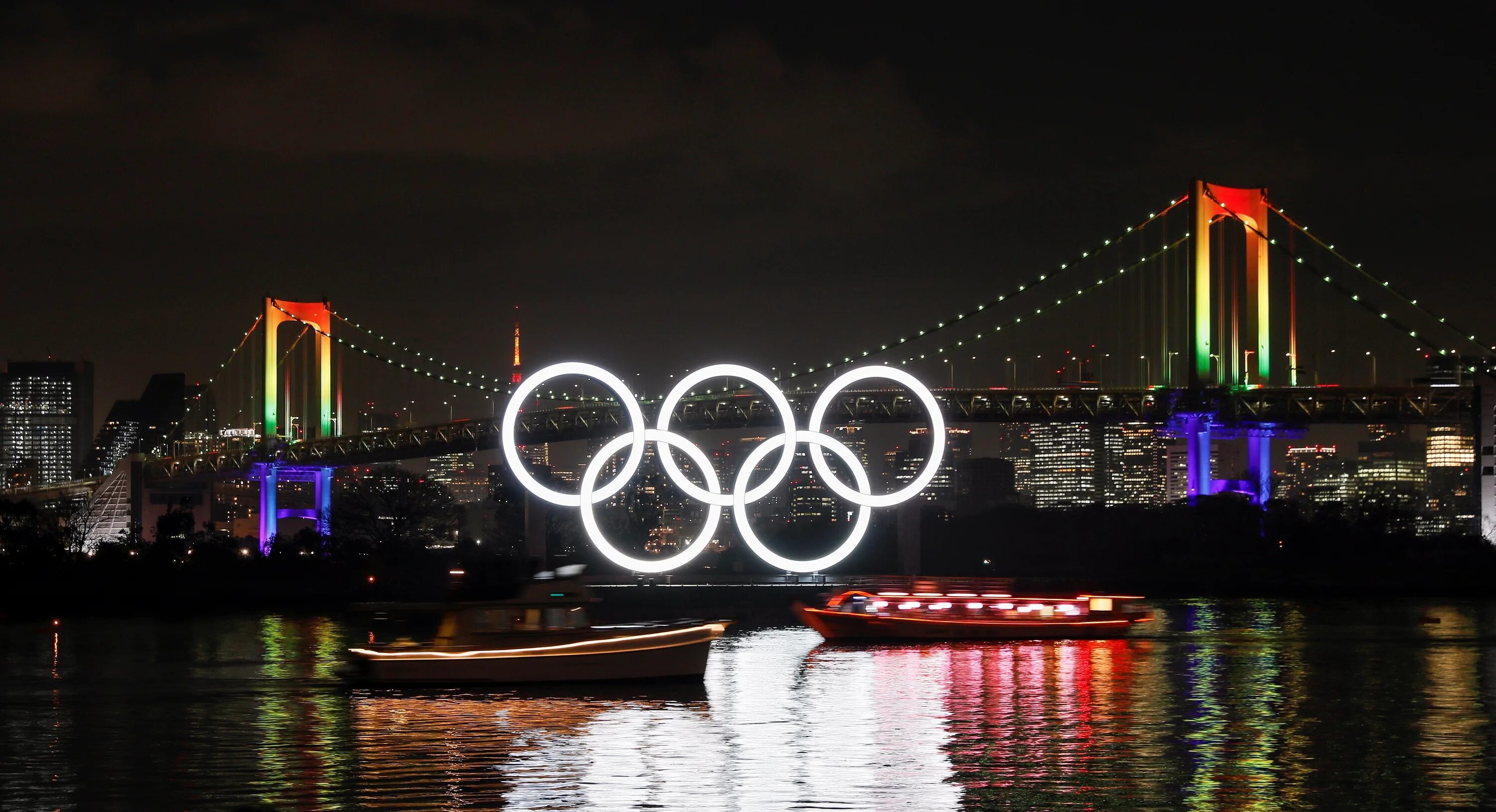 Олимпийские кольца олимпиады в Токио 2021. Летние Олимпийские игры 2020 в Токио Олимпийская деревня. Олимпийские кольца 2020. Олимпийские кольца фото.