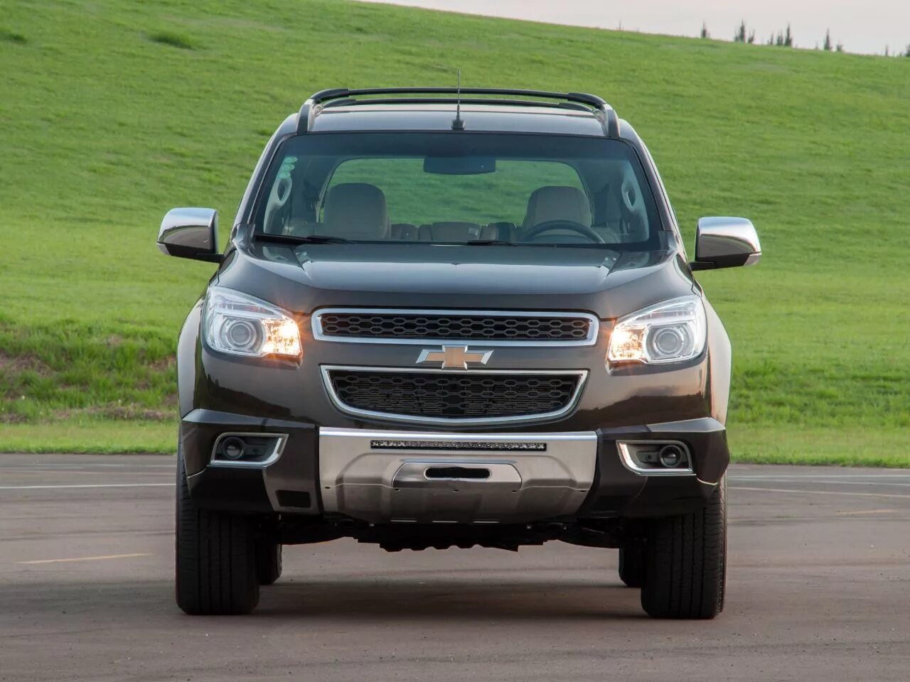 Шевроле трейлблейзер поколения. Шевроле trailblazer 2. Chevrolet trailblazer 2 2012-2016. Chevrolet trailblazer 2012. Chevrolet trailblazer 2022.